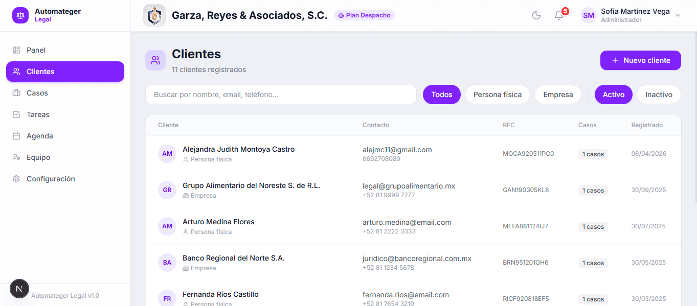 Listado de clientes con datos de contacto y casos en Automateger Legal